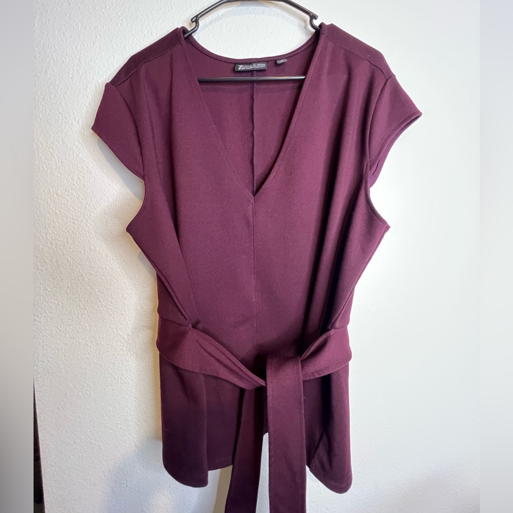 7th Avenue NY & Company Women's Burgundy Top with Belt